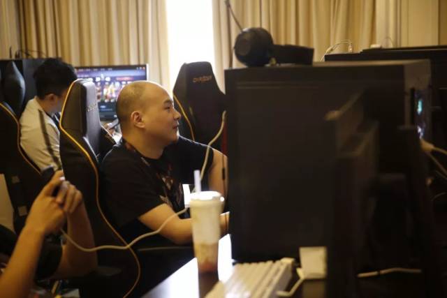 WE人员变动公告：原二队打野Yanxiang上调至一队