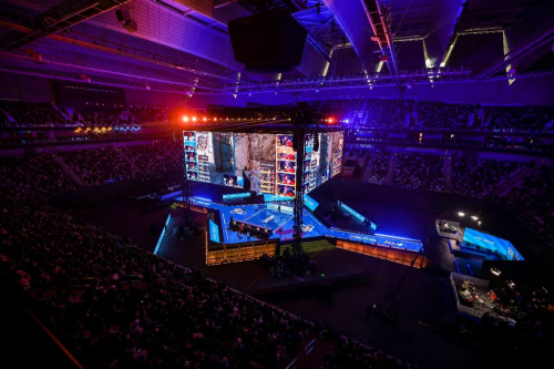 资讯关于在绝地求生里我的队友如何能穿墙的这件事