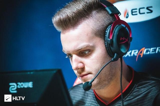 美图特别版：EDG发布全明星颁奖典礼图集