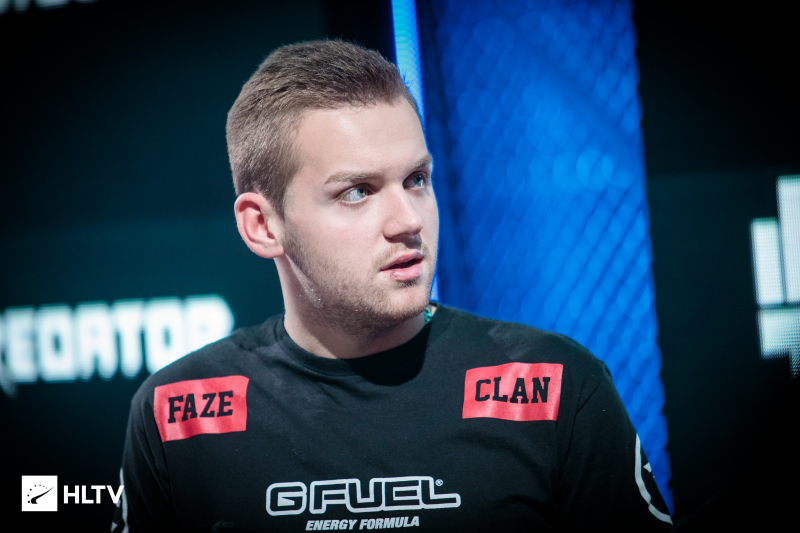 时隔1381天RNG再度无缘季后赛